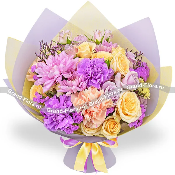 Версаль - букет из лунных гвоздик и хризантем